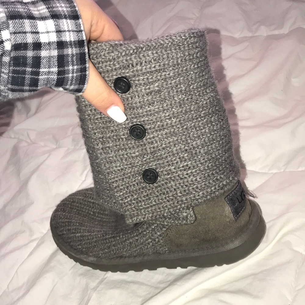 UGGS
